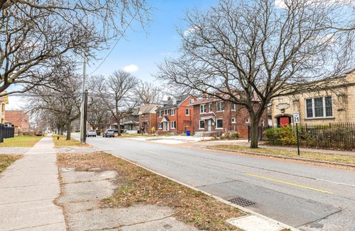 Detroit Apartment | Stately Studio Apartment