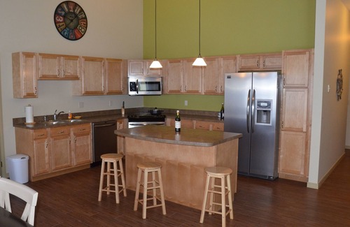 Holland Condo | Staterooms 2R, Waterside View, heated pool, near Holland State Park Beach