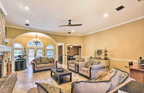 Dover House | Statesboro Home w/ Lake + Pool ~ 10 Mi to GSU