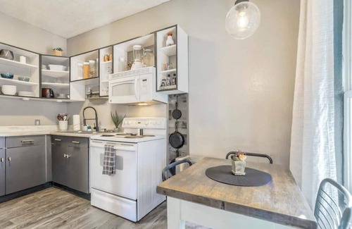 Central Colorado Springs House | Station 130! Cozy Downtown Home w/Fire Pit