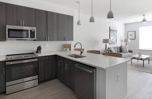 Crestwood South Apartment | Station 1BD 5 - One Bedroom Apartment, Sleeps 2