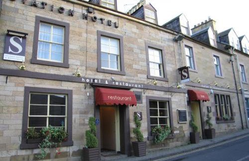 Melrose Hotel | Station Hotel And Restaurant