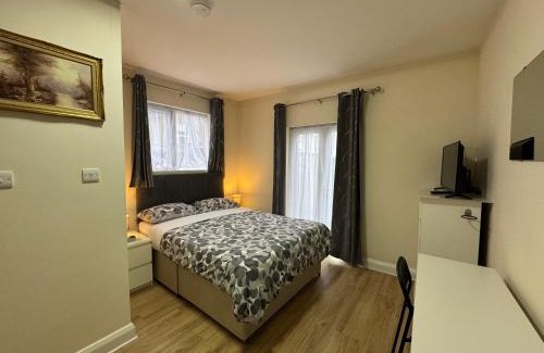 Kensal Green Apartment | Station Lodge