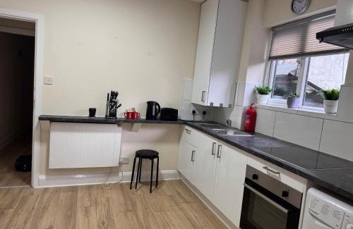 Kensal Green Apartment | Station Lodge