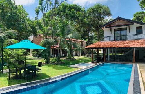 Matara Resort | Stationmaster's Lodge Polhena
