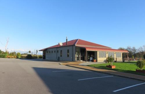 Hokitika Hotel | Stations Inn