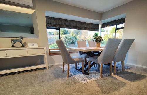 Richmond Heights House | Stay 3 nights pay for 2 *Ts & Cs apply