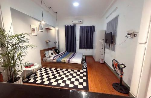 Bach Dang Riverside House | Stay and foody - 200m Bui Vien walking street