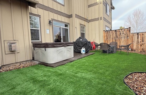 Larkspur House | Stay And Play Today