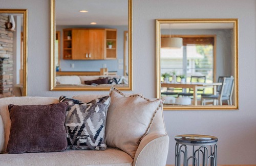 Butte Des Morts House | Stay at Sunset Shoreline Lakehouse