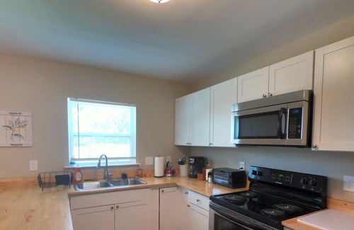 Crestline Heights House | Stay at The Style - Remodeled & 9 Min. to DT