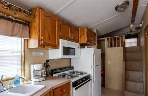 Neillsville Apartment | Stay at this quaint home perfect for the traveling outdoors enthusiasts not far from Lake Arbutus.