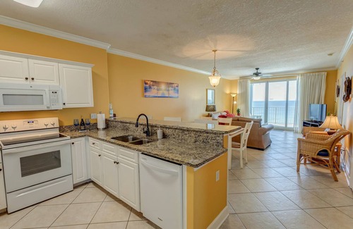 Long Beach Condo | Stay by the Gulf! Stunning Views from Extra Large Balcony of this 2 BR/2BA Condo