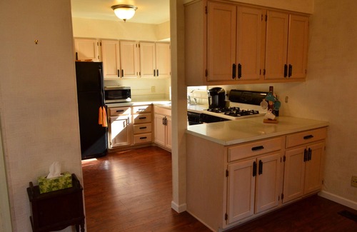 Northeast South Bend House | Stay Comfortable And Stay Close To Campus - Spacious 4 BR & 2 Bath