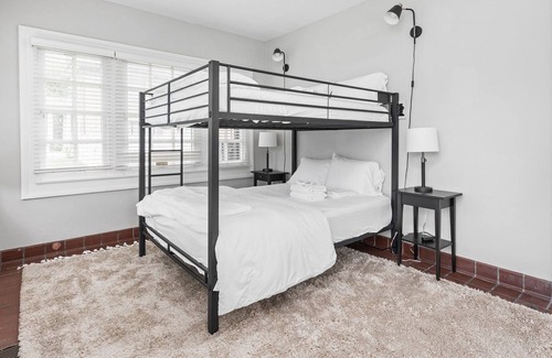 Mapleton/Fall Creek Apartment | Stay for Gen Con! Modern 3 Bdrm w/ Deck!