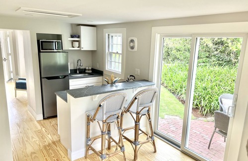 Chatham House | Stay in a Chatham Windmill! Beautiful Water View, Steps to Beach & Main Street