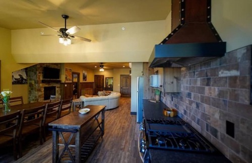 Agpar Apartment | Stay in Glacier National Park @ Apgar Lookout Retreat, Suite 6-Private Deck!