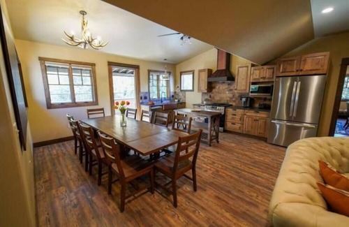Agpar Apartment | Stay in Glacier National Park @ Apgar Lookout Retreat, Suite 5-Private Deck!