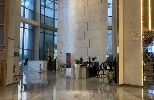 Noida Apartment | Stay in luxurious s
