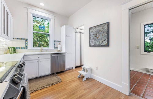 Mapleton Hill House | Stay in Style - Historic Boulder Gem Just Blocks from Pearl Street!