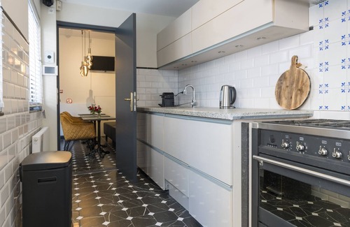 Tilburg Apartment | Stay in the center of Tilburg with fast Wi-Fi and an easy check-in