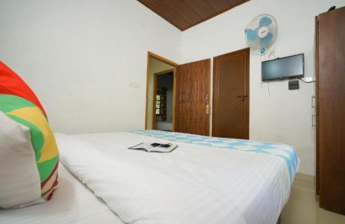 Kannan Devan Hills House | Stay Near Lakkam waterfalls