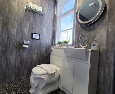 Tollcross House | Stay - NO59 Guesthouse