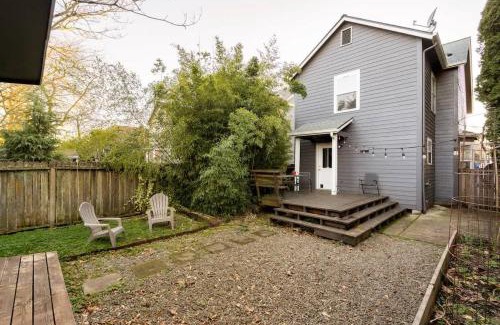 Alberta Arts District House | Stay Portland - Alberta Arts Luxury, Sleeps 6, Walk Score 99