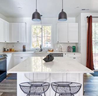 Mount Hood Village House | Stay Portland - Brand New Luxury Mt Hood Cabin