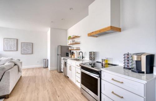 Humboldt Apartment | Stay Portland - City Serenity- Stylish 2-Bed Alberta Haven