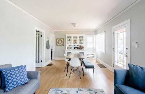 Alberta Arts District House | Stay Portland - Classic 1920s Alberta Four Bedroom Haven