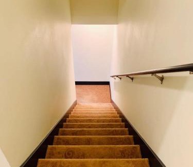 Belmont House | Stay Portland - Color Splash Apartment in the Heart of Portland