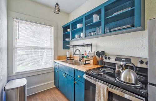 Richmond House | Stay Portland - Mt Tabor Retreat - Local Eateries - Shops - Bars