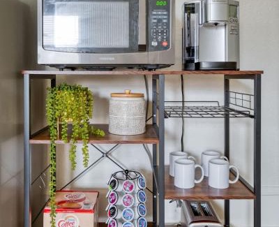 Richmond House | Stay Portland - Mt Tabor Retreat - Local Eateries - Shops - Bars