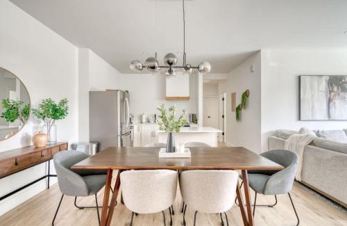 Humboldt Apartment | Stay Portland - Private Floor in Magazine Worthy Humboldt Apt Bldg