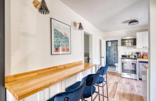 Uptown House | Stay Portland - Renovated Historic Nob Hill Beauty - 94 WalkScore