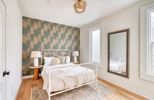 Uptown House | Stay Portland - Renovated Historic Nob Hill Home - 94 WalkScore