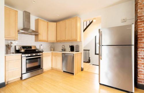 Uptown Apartment | Stay Portland - Scandinavian Loft - Local Espresso & Boutiques