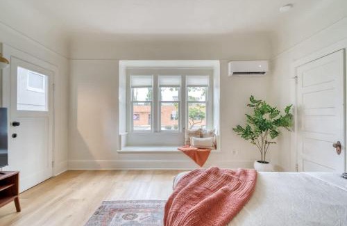 Irvington Apartment | Stay Portland - The Sullivan's Gulch Lodge - 94 WalkScore