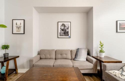 Richmond House | Stay Portland - Vibrant Iconic Portland Home in Heart of Division