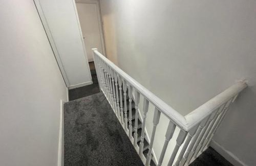 Cheetham Hill House | Stay relax