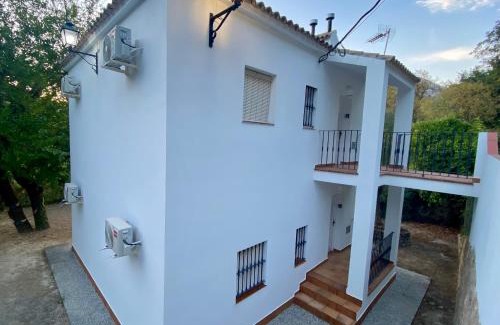Benamahoma House | Stay Wild en Las Casitas de Huerta Arriba