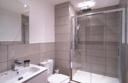 Old Trafford Apartment | Stay Zeni, Alexandra Rise Manchester Neat 1 Bed