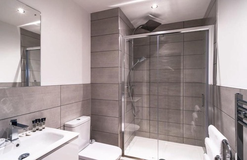 Old Trafford Apartment | Stay Zeni, Alexandra Rise Manchester Cosy 1 Bed