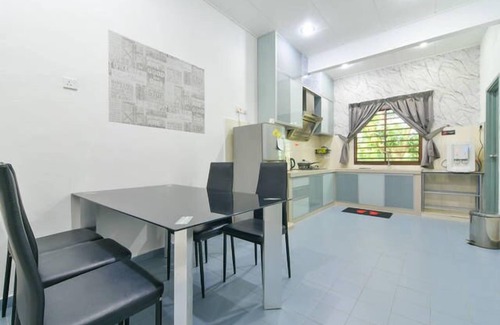Taman Gadong Perdana House | Stay99 House - 3 Bedrooms