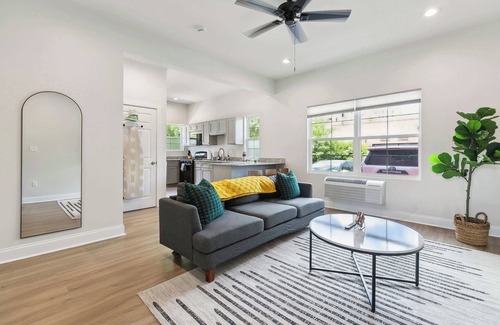 Main Street Historic District Apartment | StayAE Downtown - 1BR Apartment, Ground Floor