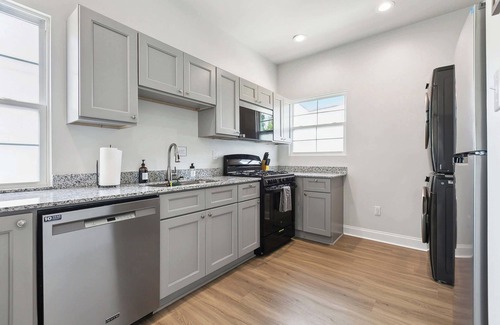 Historic Downtown Baton Rouge Apartment | StayAE Downtown - 1BR Apartment, Second Floor