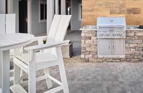 Greenville - Spartanburg Apartment | stayAPT Suites Greenville-Haywood Mall