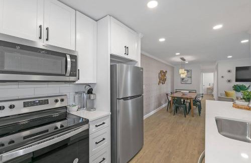 Downtown Atlanta House | Stayatl Premier 2 Bed Condo W Views!