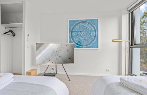 Oakleigh House | StayAU Modern 2BR Townhouse w/pool
